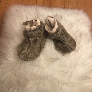Faux fur slipper booties😍😍😍